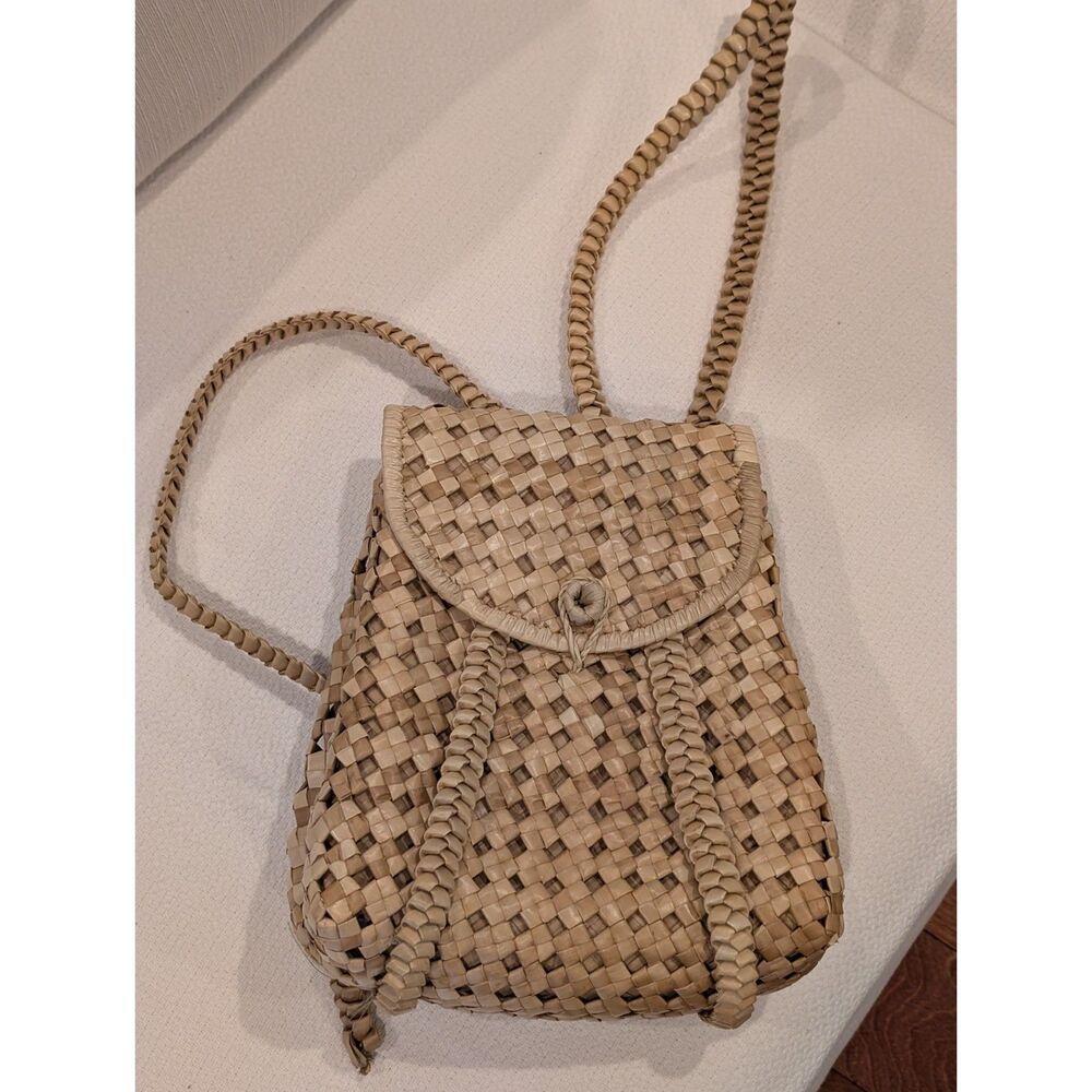 Vintage Woven Straw Backpack – Artisanal Craft – Repair or Repurpose